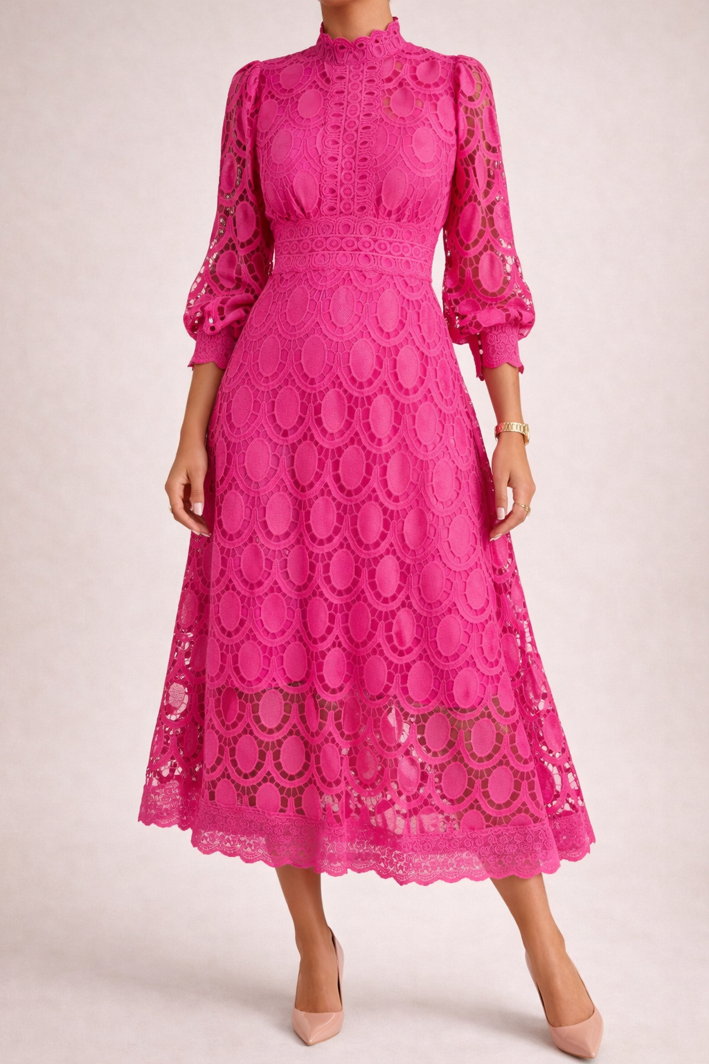 Sophie — Robe en dentelle structurée