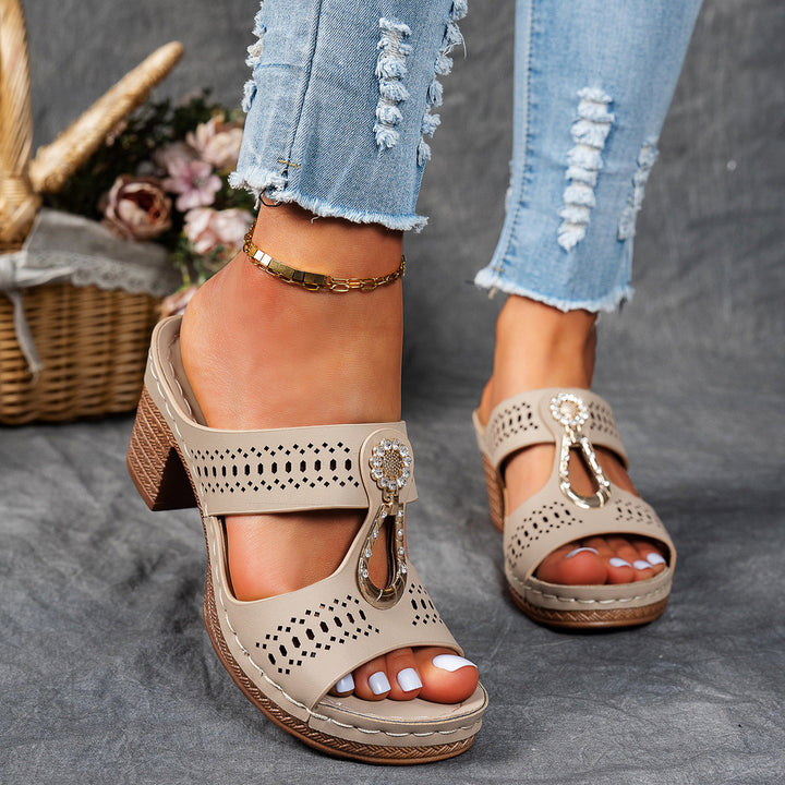 Linda | Sandales Orthopédiques à Talons Hauts Confortables